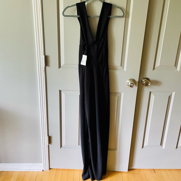 Forever 21 Black Plunging Neckline Jumpsuit, M - Picture 3 of 4